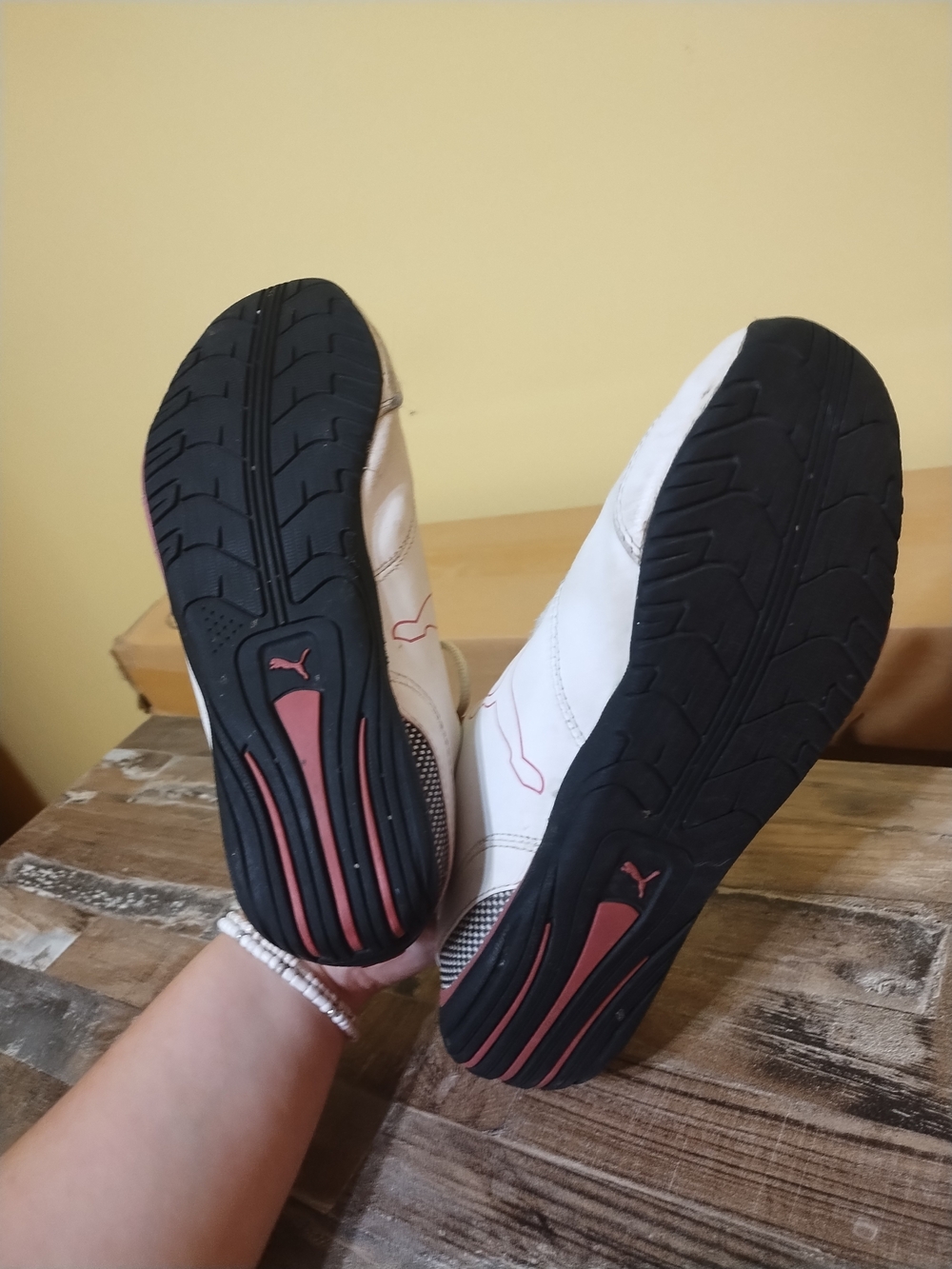 Puma Women's White and Pink Low-Top Sneakers - Picture 5 of 6